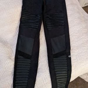 Alo 7/8 HIGH-WAIST MOTO LEGGING  × 1Black / M